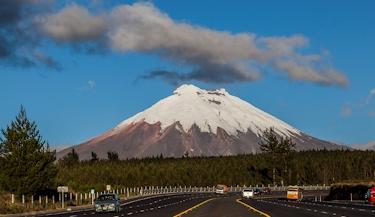 Quito e Vulcões