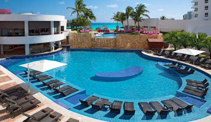 Black Friday - Krystal Grand Cancun