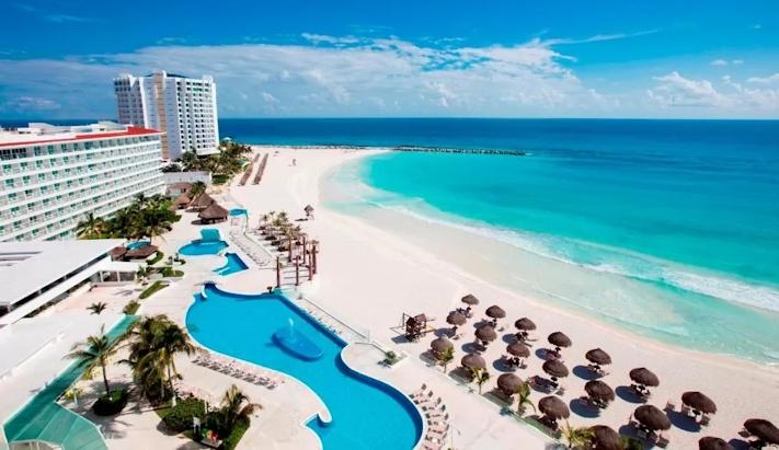 Krystal Grand Cancun com Copa Airlines