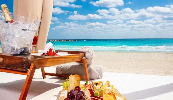 Krystal Grand Cancun com Copa Airlines